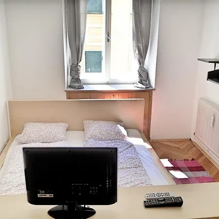 Jakominiplatz Apartmán *