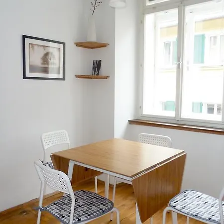 Jakominiplatz * Graz