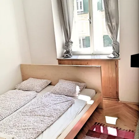 Apartment Jakominiplatz *
