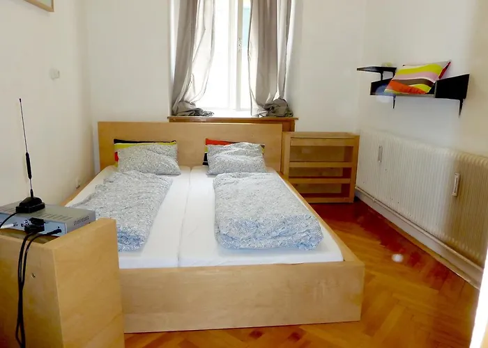 Jakominiplatz Apartment